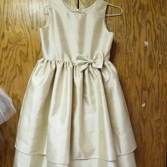Champagne Junior Bridesmaid dress Girls sz 10 - Picture 1 of 3